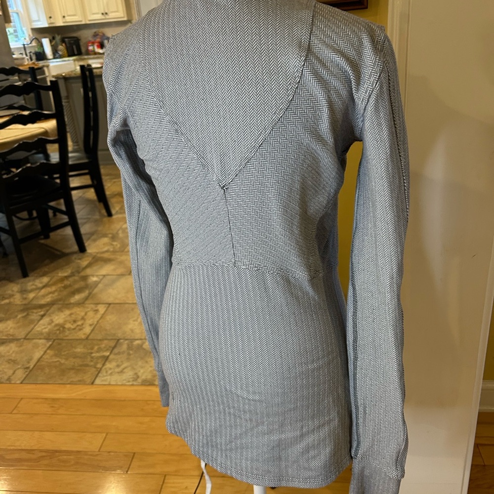 Lululemon Gray Herringbone Quarter-Zip Runners Pullover for Women - Picture 9 of 14